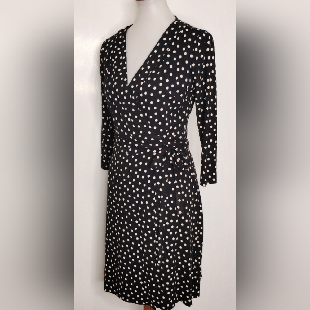 CLASSIC RAYON KNIT WRAP DRESS - Picture 7 of 10